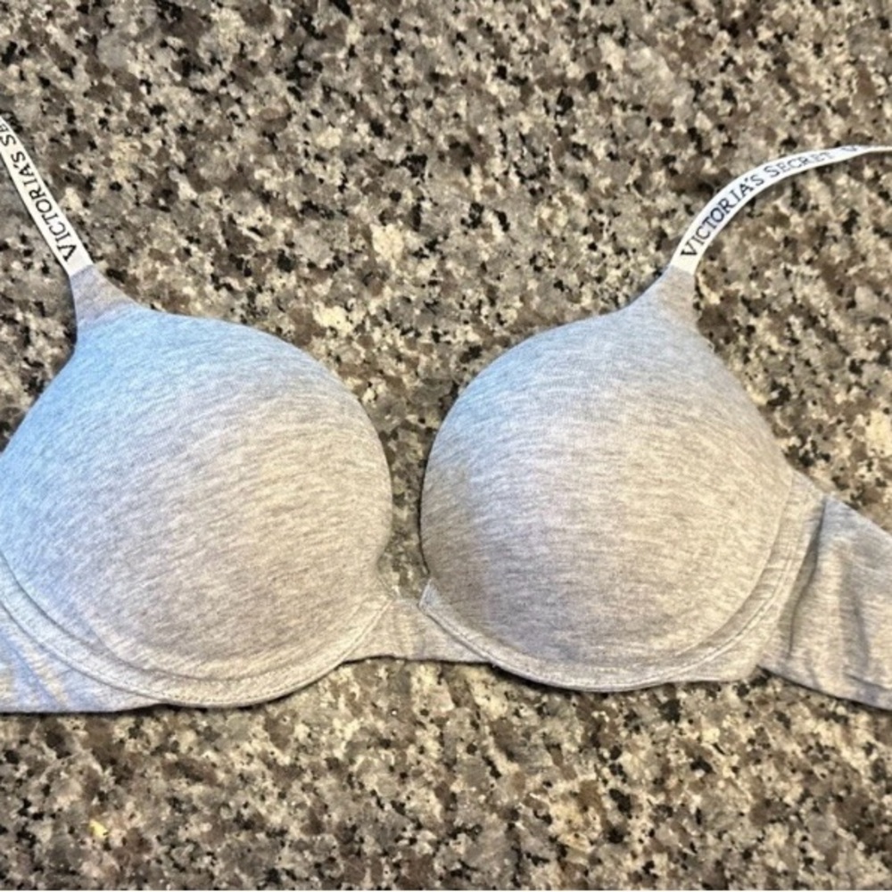 Victoria's Secret Heather Gray tshirt bra